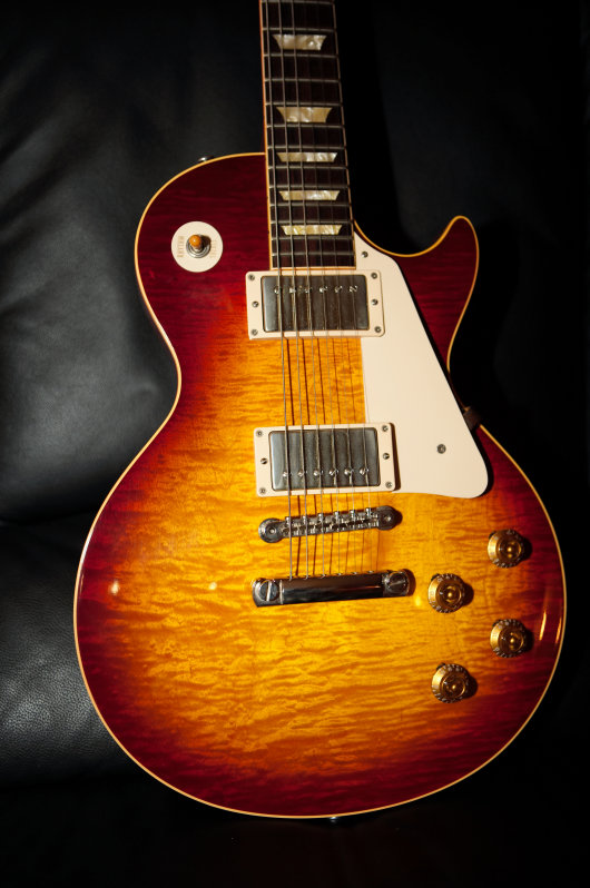 gibson les paul one piece top